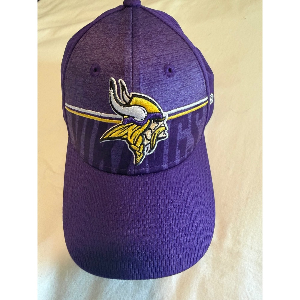 New Era‎ Minnesota Vikings NFL Youth 9FORTY Snapback Hat Purple Norseman Logo